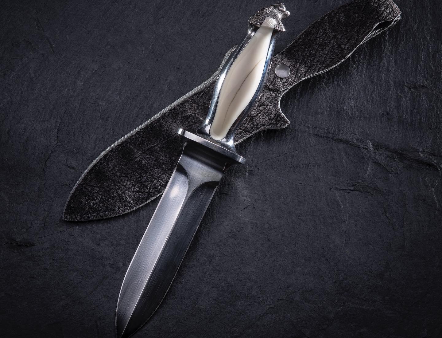 Les couteaux César, spécialités de l’atelier de l'Armurerie De Greift