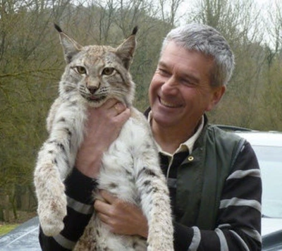 Dr. Olivier Bertrand Doctor of Veterinary Medicine Practice of Wildlife Medicine Member of the General Assembly of the Veterinary Professional Union (UPV)